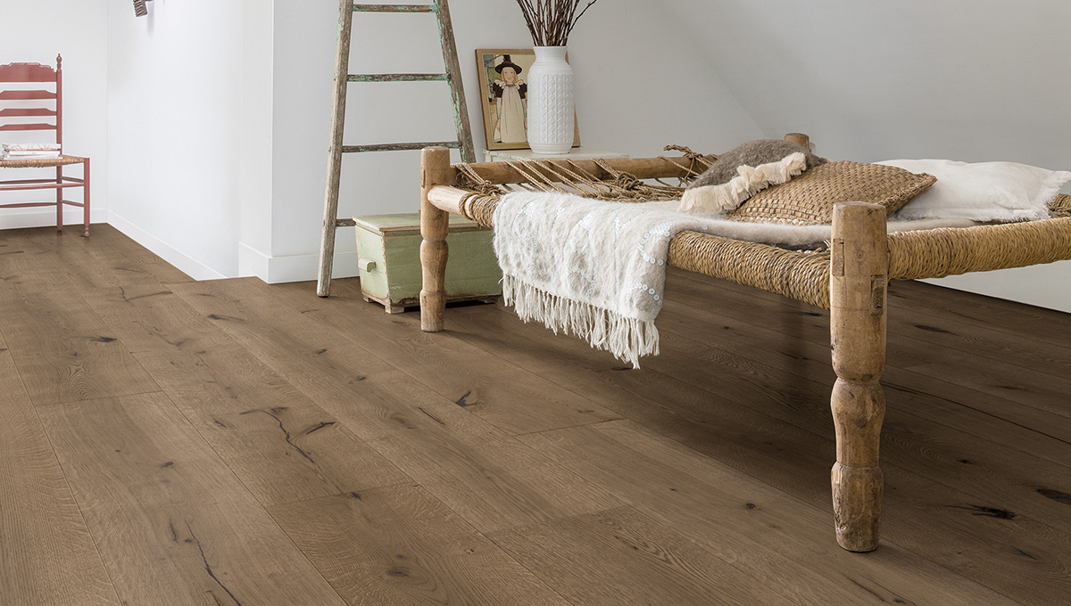 實(shí)木復(fù)合地板得高品牌打造寒冬暖窩家居？ 1