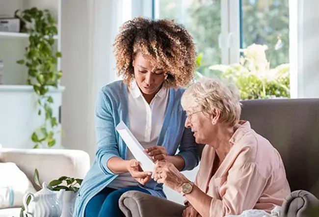 大多數(shù)患帕金森病的人都在60歲或以上。