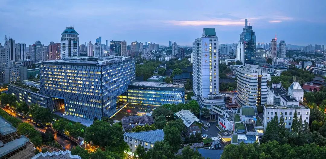 南京大學醫學院附屬鼓樓醫院 南京大學醫學院附屬鼓樓醫院